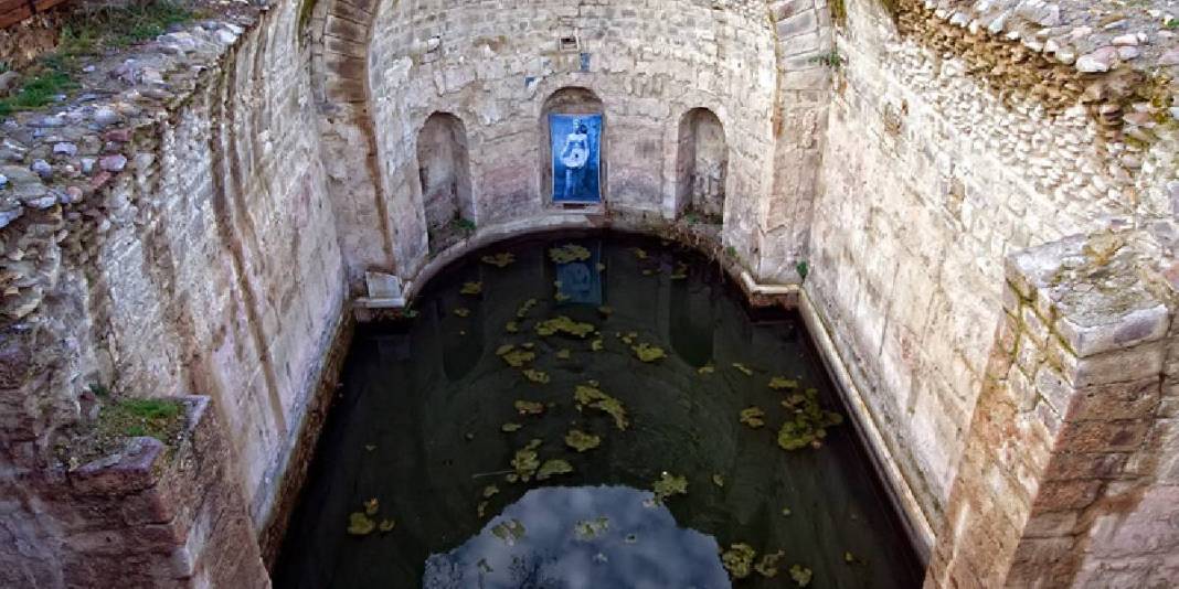 Roma Dönemi’nin gizli şifa merkezi! Toprağında 45 derece sıcaklıkta kükürtlü su çıkıyor: Burası Türkiye’nin miraslarından 6